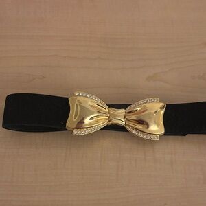 Vintage Bow Belt with Black Strap